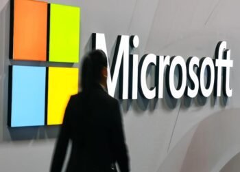 Microsoft acelera la adopción de la inteligencia artificial con una inversión de 2,500 millones de dólares Microsoft acelera la adopción de la inteligencia artificial con una inversión de 2,500 millones de dólares