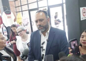 Municipio limpia los diques para prevenir riesgos con las lluvias