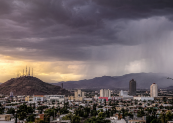 Prevén lluvias fuertes en la Sierra y calor de hasta 37 grados en Chihuahua este lunes Prevén lluvias fuertes en la Sierra y calor de hasta 37 grados en Chihuahua este lunes