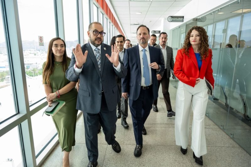 Santiago de la Peña visita el Tribunal de Disciplina Judicial para revisar temas institucionales