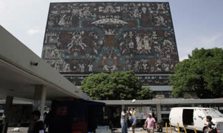 UNAM suspende inscripciones a licenciatura mientras revisa el examen de admisión 2026