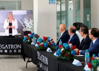 Pegatron invertirá 330 mdd en nueva planta en Juárez; generará mil empleos Pegatron invertirá 330 mdd en nueva planta en Juárez; generará mil empleos