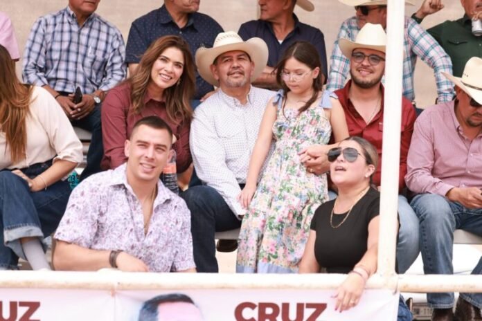 Cruz no organizó rodeo donde cayó jinete; es intento de golpeteo político