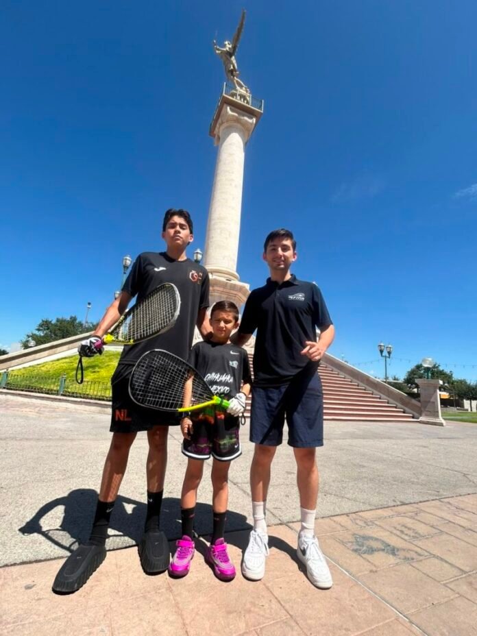 ÁNGEL PÉREZ HARÁ HISTORIA; CON SOLO 7 AÑOS EL CHIHUAHUENSE REPRESENTARÁ A MÉXICO EN UN MUNDIAL DE RACQUETBOL🏅🟣