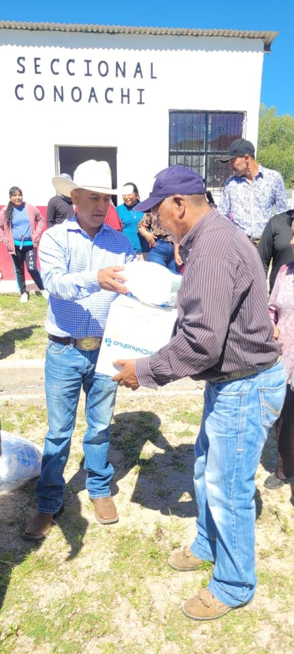 Apoyan a familias afectadas por lluvias en Temósachic