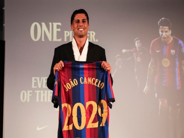 Cancelo vuelve al Barcelona: el portugués firma hasta 2029 y refuerza la defensa de Flick