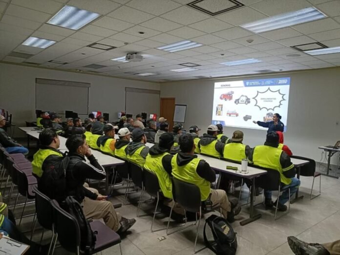 Capacitan a empresas para prevenir accidentes viales