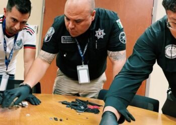 Capacitan a policías de Chihuahua en investigación de explosiones