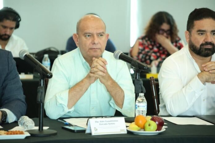 Cuauhtémoc Estrada destaca acuerdo plural para integrar la Mesa Directiva del tercer año legislativo