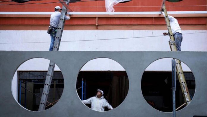Empleo cae 1.5% en México durante junio, mientras aumentan las remuneraciones