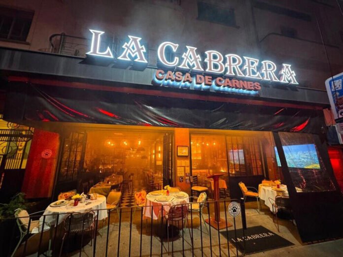 ¡Explota restaurante en plena Roma Norte! Acumulación de gas deja varios lesionados