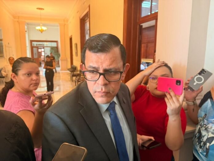 Despliega Fiscalía operativo permanente en San Juanito tras quejas por falta de elementos