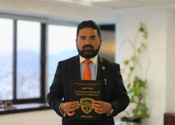 Francisco Sánchez anuncia amparos contra cancelación de líneas celulares