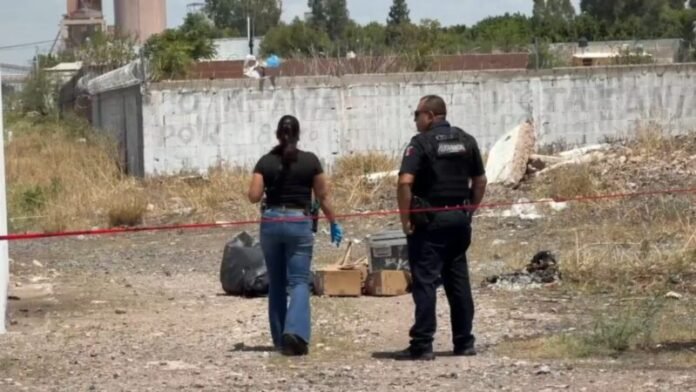 Hallan cuerpo calcinado dentro de un baúl cerca de las vías del ferrocarril