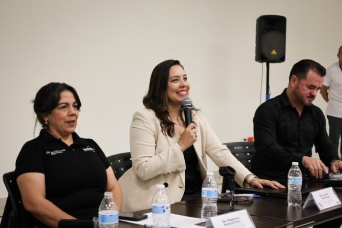 Joss Vega lleva discusión del transporte a Juárez