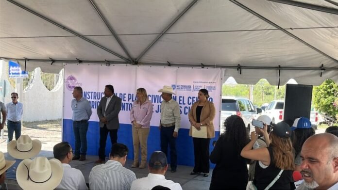 Maru Campos inicia construcción de plaza cívica en Julimes con «Ruta Chihuahua”