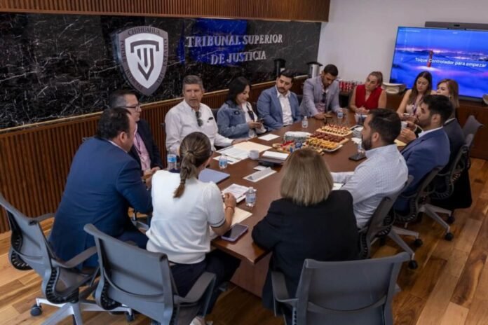Movimiento de salas de juicios en Parral representa un grave retroceso, advierten abogados
