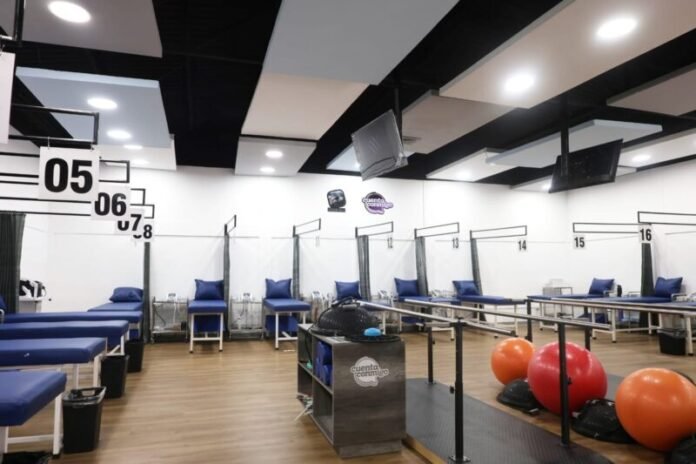 Nueva área de Fisiatría en PCE reduce lista de espera de mil 300 pacientes