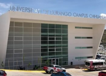 Personal sin seguro y salones sin bancas: el reclamo estudiantil en Universidad de Durango Personal sin seguro y salones sin bancas: el reclamo estudiantil en Universidad de Durango
