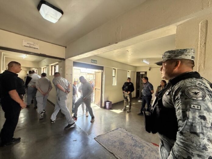 Refuerzan seguridad en penales de Guachochi y Parral