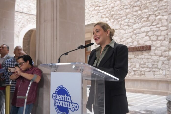 Respalda Maru Campos edificio empresarial en Expo Chihuahua 