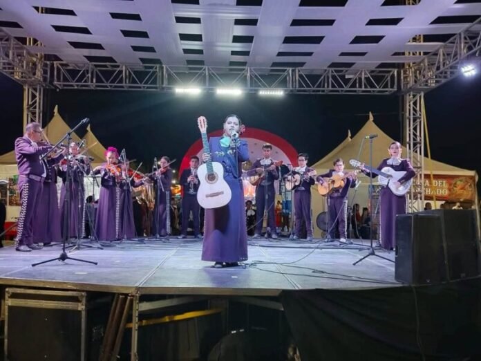Conquista Mariachi Oro Juvenil primer lugar en Festival del Tequila y el Mariachi