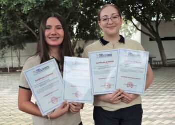 Alumnas de la UAG ganan primeros lugares en feria internacional de ciencia en Shanghái Alumnas de la UAG ganan primeros lugares en feria internacional de ciencia en Shanghái