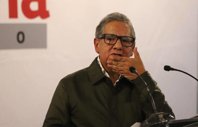 Higinio Martínez niega que haya narcolegisladores en el Senado