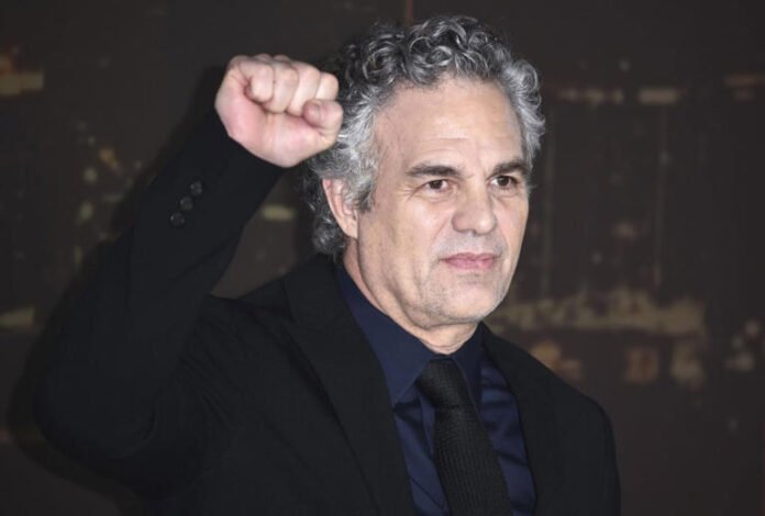 Más de 180 artistas judíos respaldan a Mark Ruffalo tras acusaciones de antisemitismo