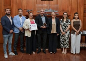 Reconoce Maru Campos a modelo contra desnutrición infantil que es referente nacional
