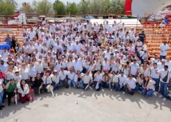SECCIÓN 8 DEL SNTE ENTREGA A LA PRESIDENTA DE MÉXICO EXIGENCIAS MÉDICAS URGENTES PARA CHIHUAHUA SECCIÓN 8 DEL SNTE ENTREGA A LA PRESIDENTA DE MÉXICO EXIGENCIAS MÉDICAS URGENTES PARA CHIHUAHUA
