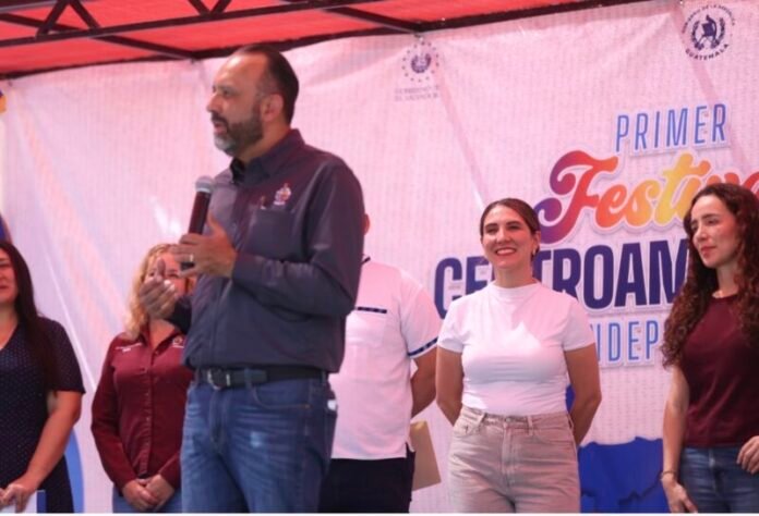 Asiste Héctor Ortiz a Primer Festival Centroamericano de Independencia