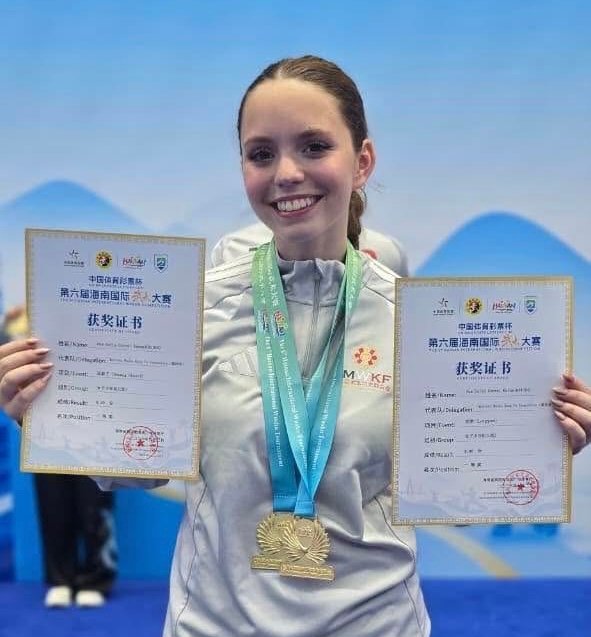 Ana Sofía Corral pone a Chihuahua en lo más alto del Wushu en China