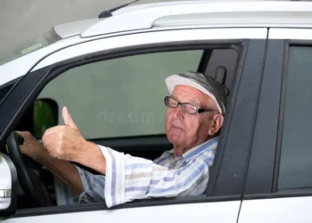 No hay edad máxima para conducir en México, pero sí requisitos que cumplir No hay edad máxima para conducir en México, pero sí requisitos que cumplir