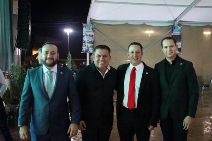 Medina refrenda apoyo a alcalde de Guachochi