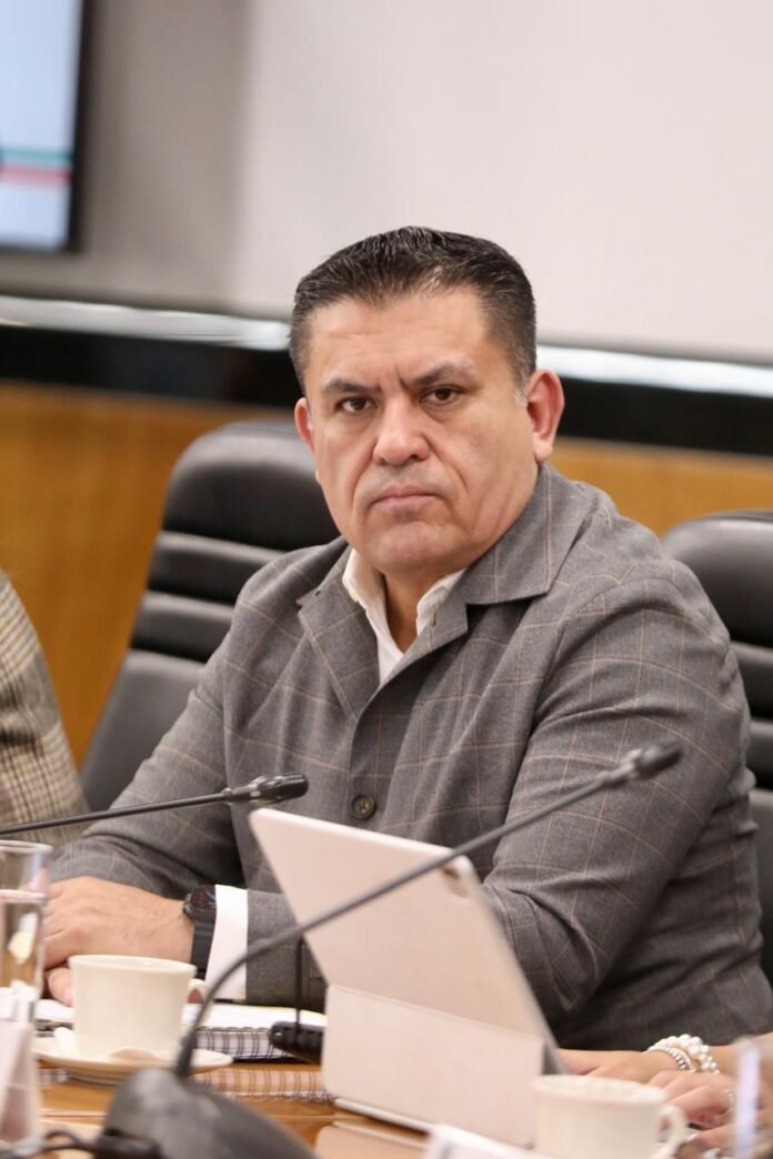 Domínguez acusa fracaso de la Nueva Escuela Mexicana