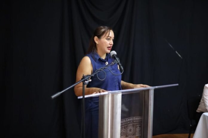 Encabeza Edith Escárcega entrega presencial de apoyos escolares en NCG
