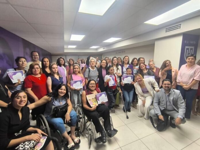Reconoce regidora Cristy Treviño a mujeres destacadas en el marco del Día Nacional de las Mujeres con Discapacidad