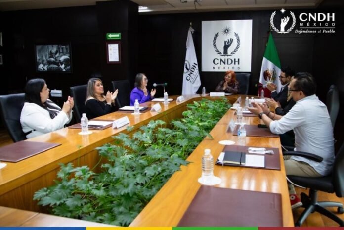 CNDH dona vehículos para reforzar atención en Veracruz