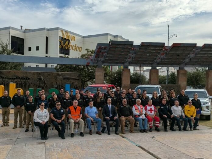 Conmemoran el Día Nacional de Protección Civil en la Plaza del Ángel