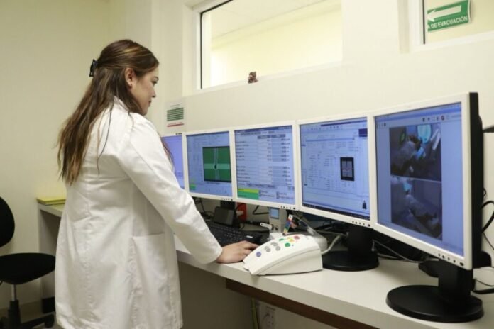 Impulsa Secretaría de Salud investigación para fortalecer la atención del cáncer de mama