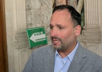 De la Peña: diálogo permanente con legisladores para impulsar agenda común De la Peña: diálogo permanente con legisladores para impulsar agenda común