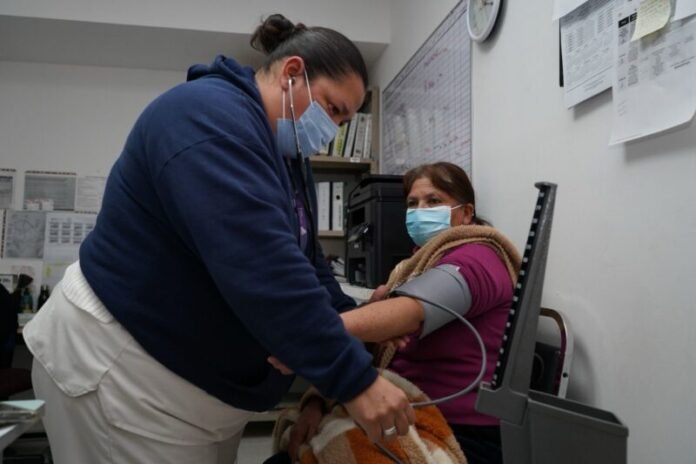 Emite Secretaría de Salud recomendaciones para prevenir enfermedades respiratorias y alergias durante el otoño