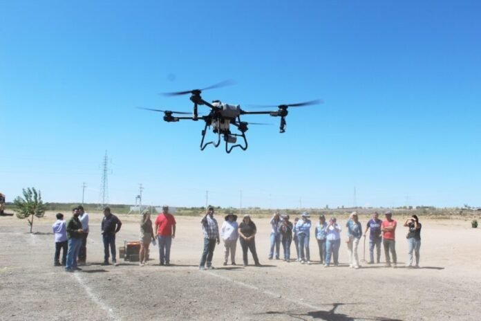 Fortalece UT Camargo la formación docente con capacitación en drones agrícolas
