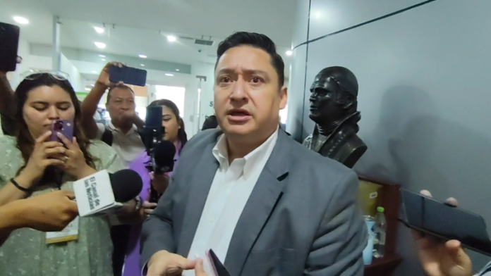 Ve sospechoso interés de precandidato de Morena en parlamento abierto