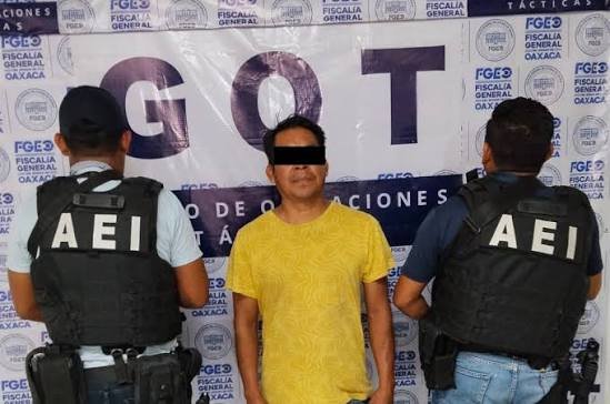 Detienen a hombre acusado de agredir a su pareja e hija con una sustancia corrosiva en Oaxaca