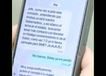 Exhiben a Adán Augusto por reparto de cargos vía WhatsApp