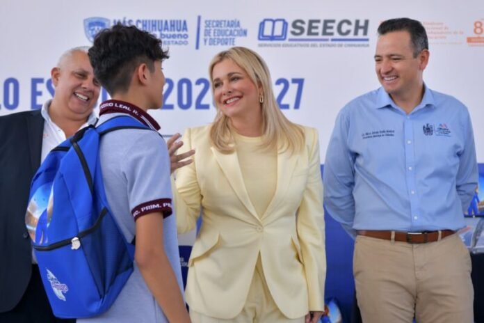 Maru Campos encabeza arranque del ciclo escolar 2026-2027 en primaria “Pedro Leal”