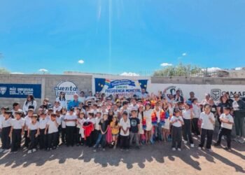 Gobierno Municipal y Estatal le cumplen a la Primaria Alfonso N. Urueta con la construcción de su barda perimetral Gobierno Municipal y Estatal le cumplen a la Primaria Alfonso N. Urueta con la construcción de su barda perimetral