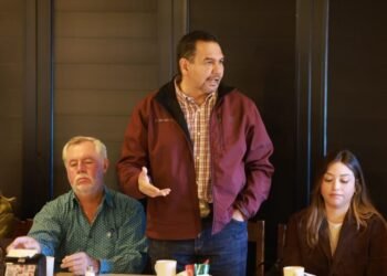 “El campo es trabajo, esfuerzo y uno de los grandes motores de Chihuahua”: Cruz Pérez Cuéllar “El campo es trabajo, esfuerzo y uno de los grandes motores de Chihuahua”: Cruz Pérez Cuéllar